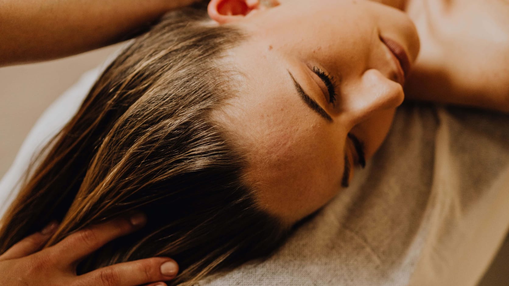 Indianischen Kopfmassagesarotai-Thai-Aroma-Massage