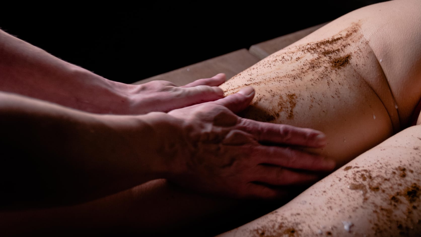 Vorteile des Körperpeelings sarotai-Thai-Aroma-Massage
